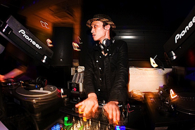 DJ SON 